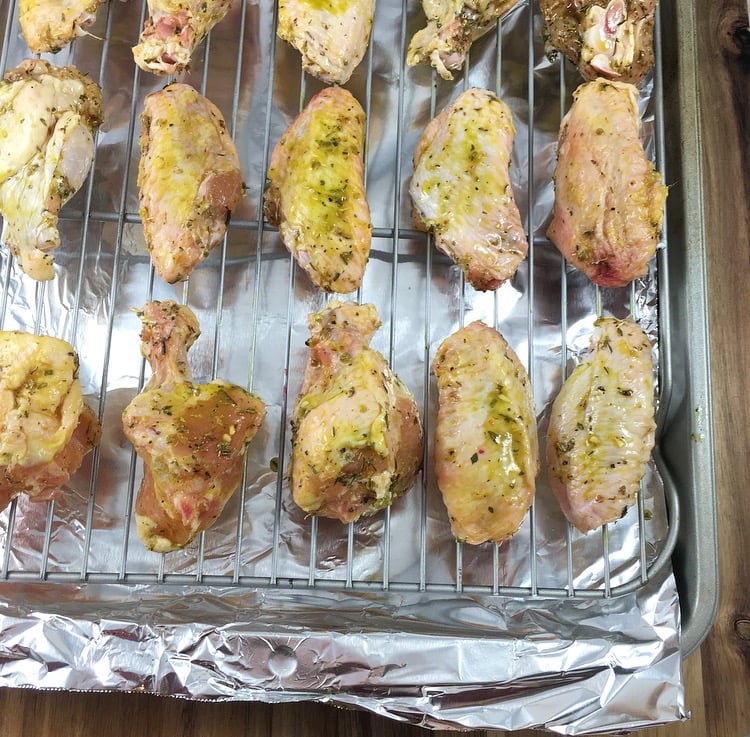 balsamic glazed paleo chicken wings