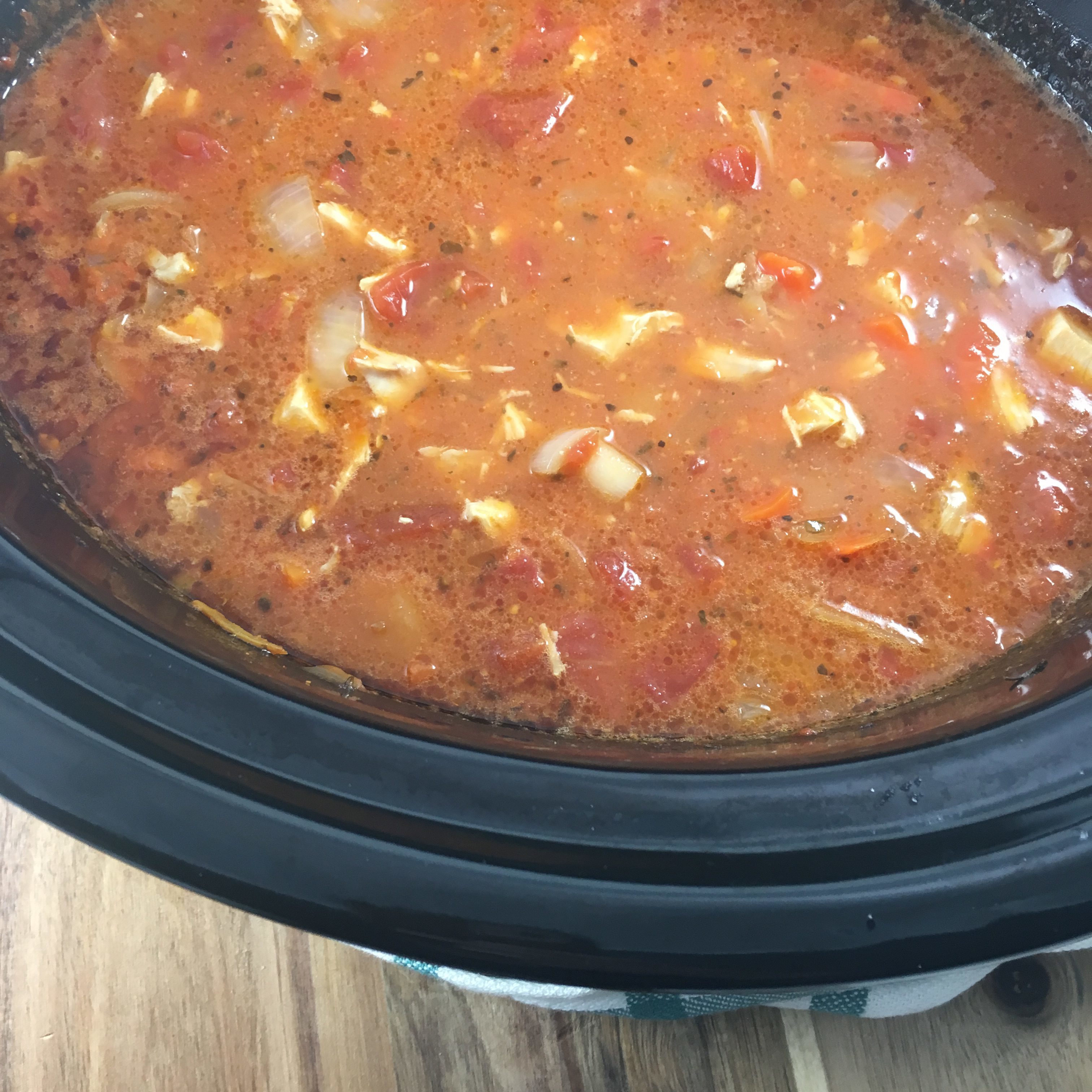 slow cooker italian tomato chicken soup