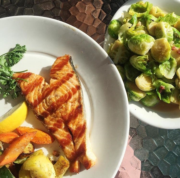 consigli per mangiare paleo al ristorante