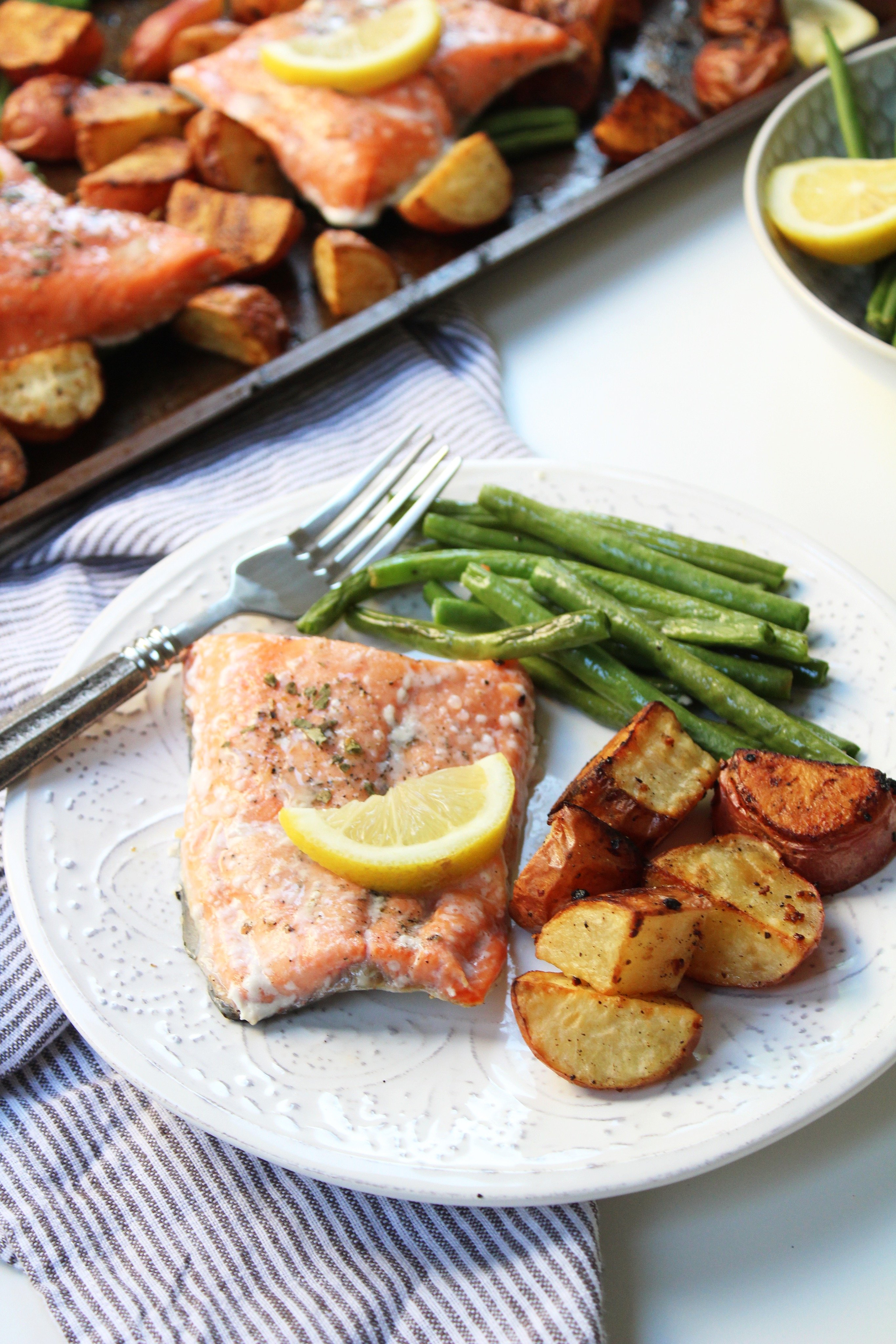 sheet pan salmon