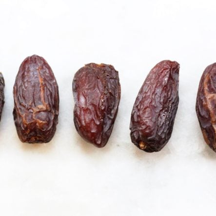 5 Healthy Ways to Use Medjool Dates Instead of Sugar