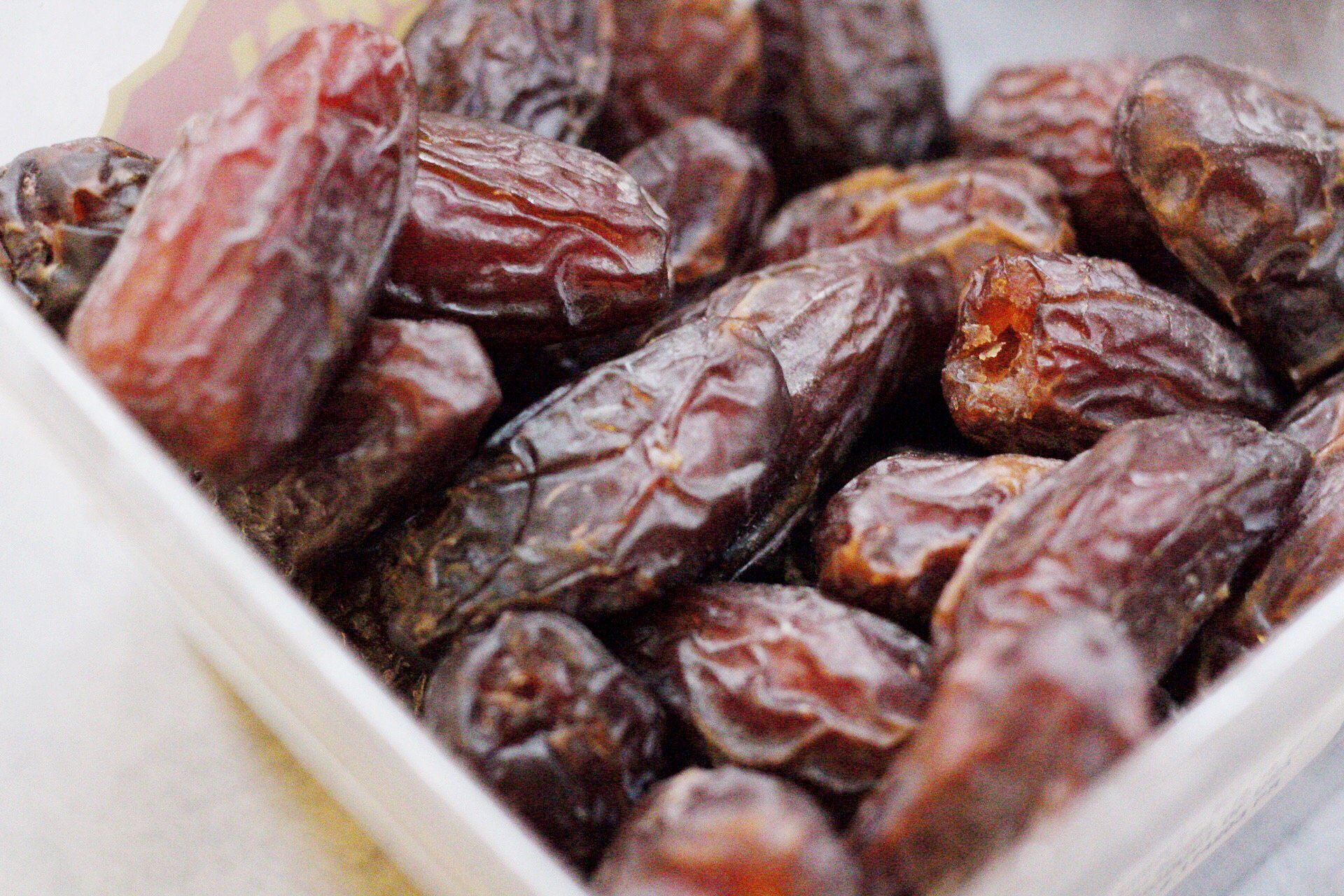 ways to use dates instead of sugar