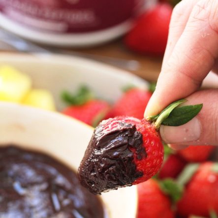 Berry Chocolate Fondue Appetizer Platter: 3 Ingredient Paleo Fondue