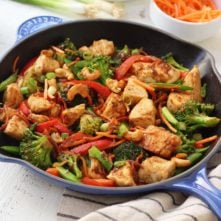 Paleo Cashew Chicken Skillet (Whole30, One Pan, 30 Minutes)