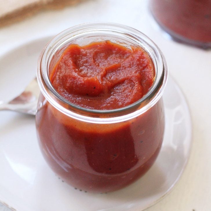 Whole30 BBQ Sauce Paleo, Vegan, SugarFree Recipe! Whole Kitchen Sink