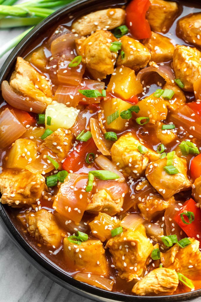 Whole30 instant pot sweet and sour chicken is so easy and so quick to make. It's completely Paleo, sugar free, gluten free, and made in less 30 minutes. The simplicity of this recipe makes it perfect for a weeknight meal that's family friendly, or for Whole30 meal prep. #whole30instantpot #instantpotsweetandsour #sweetandsourchicken #whole30chicken #paleoinstantpot