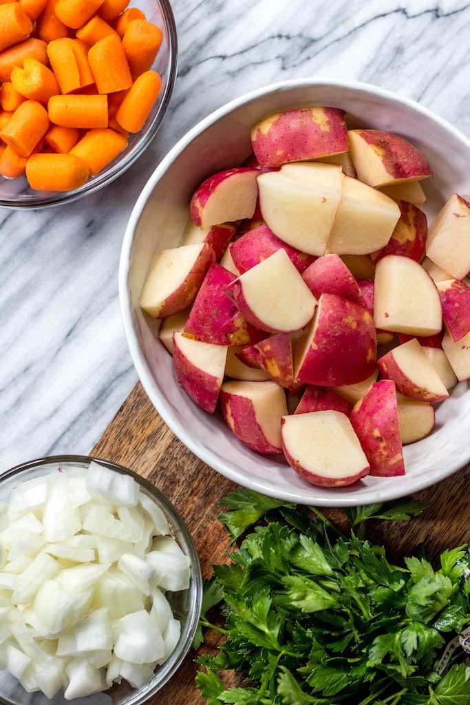 This instant pot beef stew is hearty, comforting, healthy and most importantly, quick and easy! It makes the perfect family friendly weeknight meal or meal prep recipe. The simple ingredients mean that it's Whole30, paleo, dairy and gluten-free. You really can't go wrong with a classic beef stew. #whole30instantpot #whole30recipes #instantpotbeefstew #paleo #paleobeefstew #paleoinstantpot