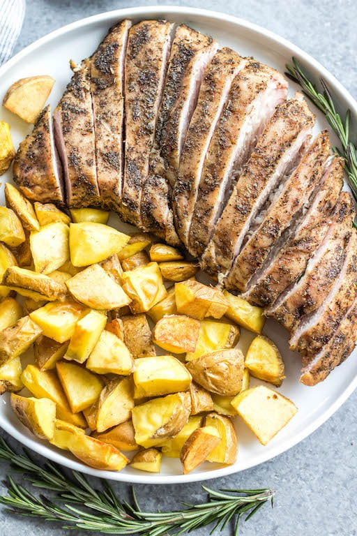 This healthy smoked boneless turkey breast recipe is so easy, needs only a few ingredients, and is a great lean protein that's also Whole30, paleo, gluten-free and low carb/keto. It's perfect for a family friendly weeknight dinner or great for meal prepping. Pair it with a few vegetable sides or use it in a salad, you can't go wrong with this smoker turkey recipe! #whole30turkey #lowcarbturkey #smokedturkey #smokerrecipes #thanksgiving #healthyturkeyrecipes #keto