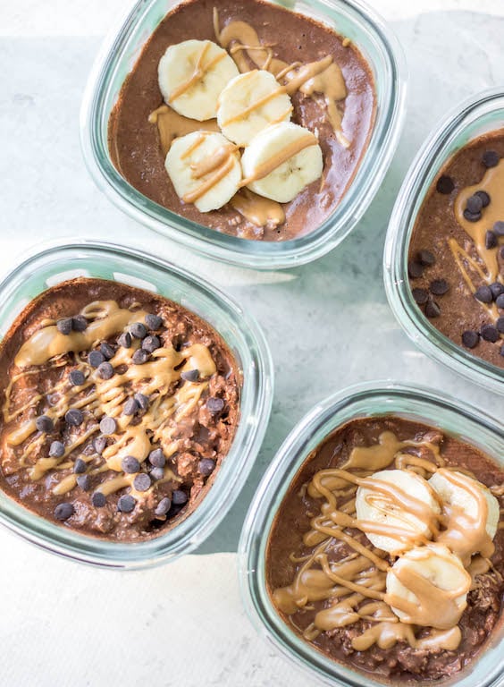 This chocolate peanut butter overnight oats recipe is the perfect breakfast meal prep. It's gluten free, dairy free and can easily be made vegan! You can have several days of breakfasts made in under 10 minutes and with only 5 simple, healthy ingredients including rolled oats, peanut butter and almond milk. This grab and go recipe makes overnight oats without yogurt so it's just staple pantry ingredients you'll need! #overnightoats #peanutbutterovernightoats #rolledoats