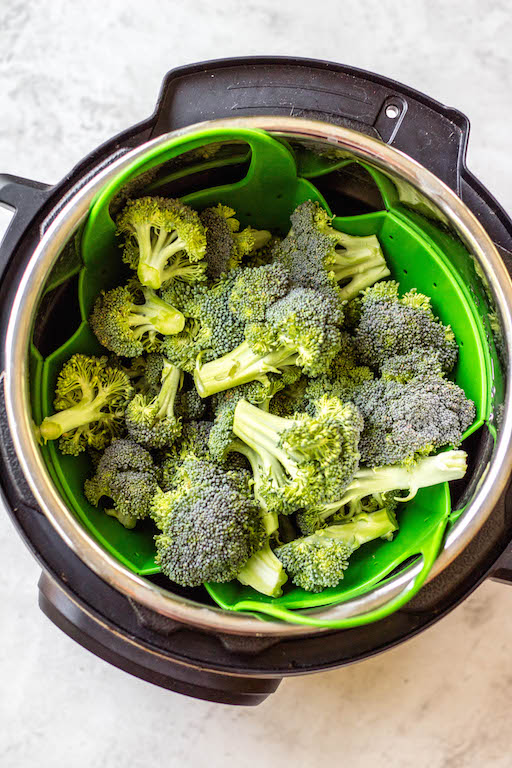 instant-pot-steamed-broccoli