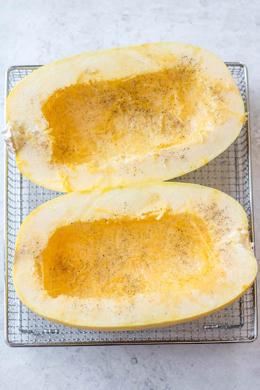 air fryer spaghetti squash cooking process