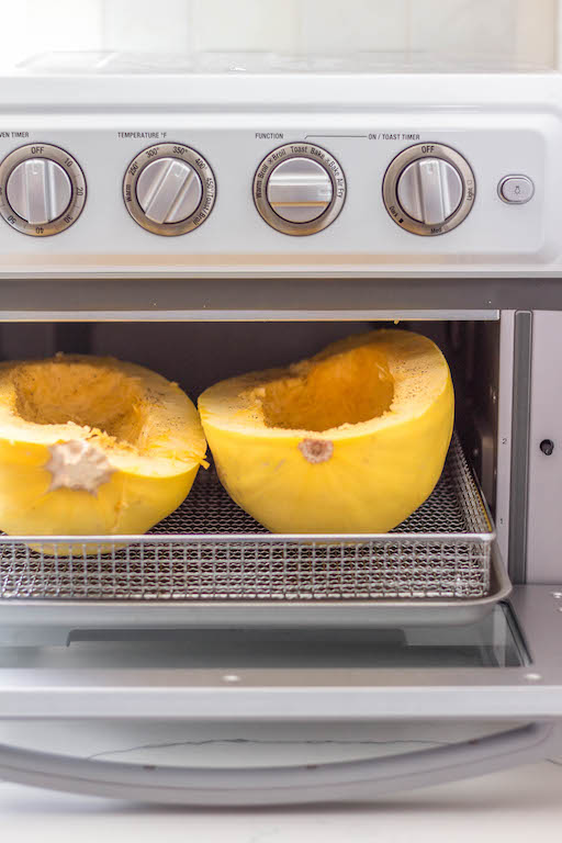 air fryer spaghetti squash cooking process