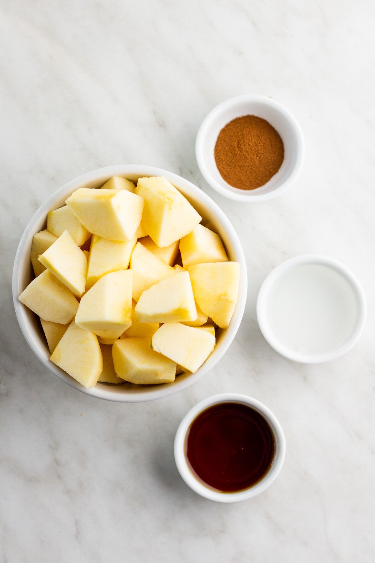 air-fryer-apples-ingredients