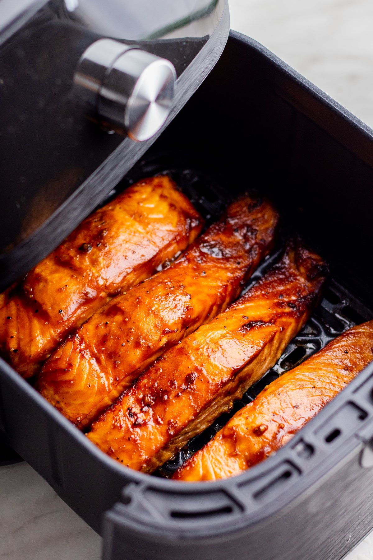 air-fryer-teriyaki-salmon-cooking-process