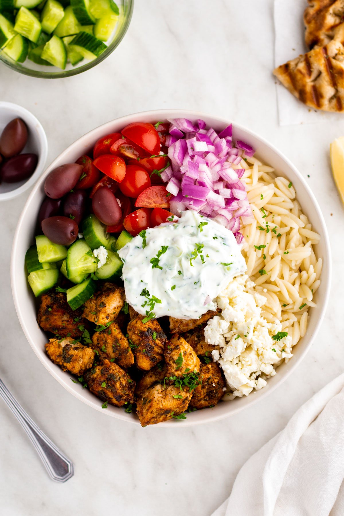 how-to-make-chicken-gyro-bowls-assembled