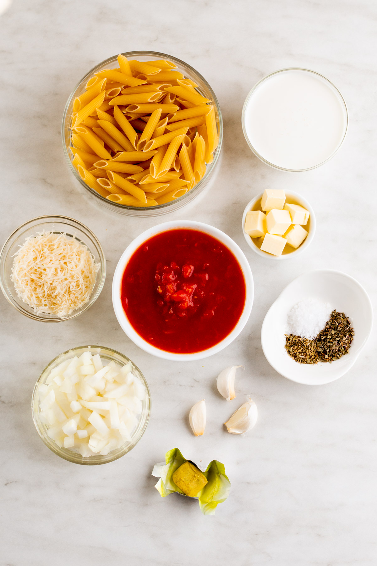ingredients-to-make-homemade-pink-sauce-pasta